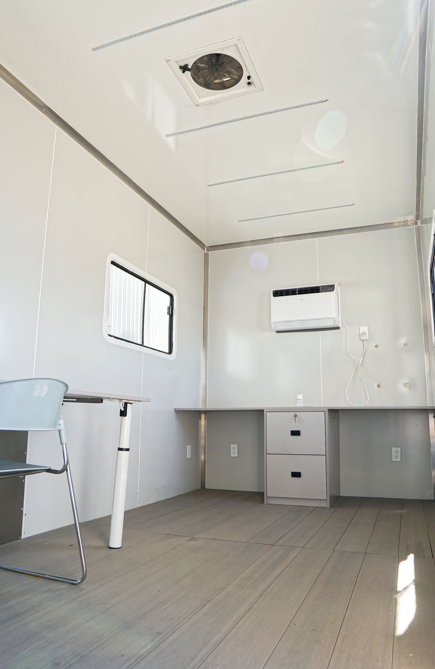 Mobile Office Container - Image 4